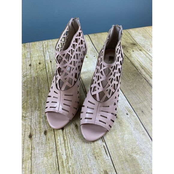 Women's Size‎ 8M 4" Stiletto Heel Cut Out Ankle Peep Toe Bootie Blush - Picture 1 of 11